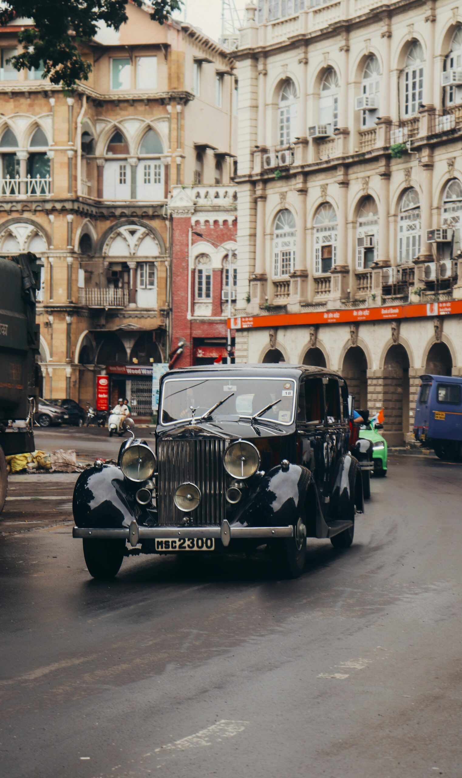 Photo by Keith Lobo: https://www.pexels.com/photo/black-vintage-car-on-the-street-13234188/